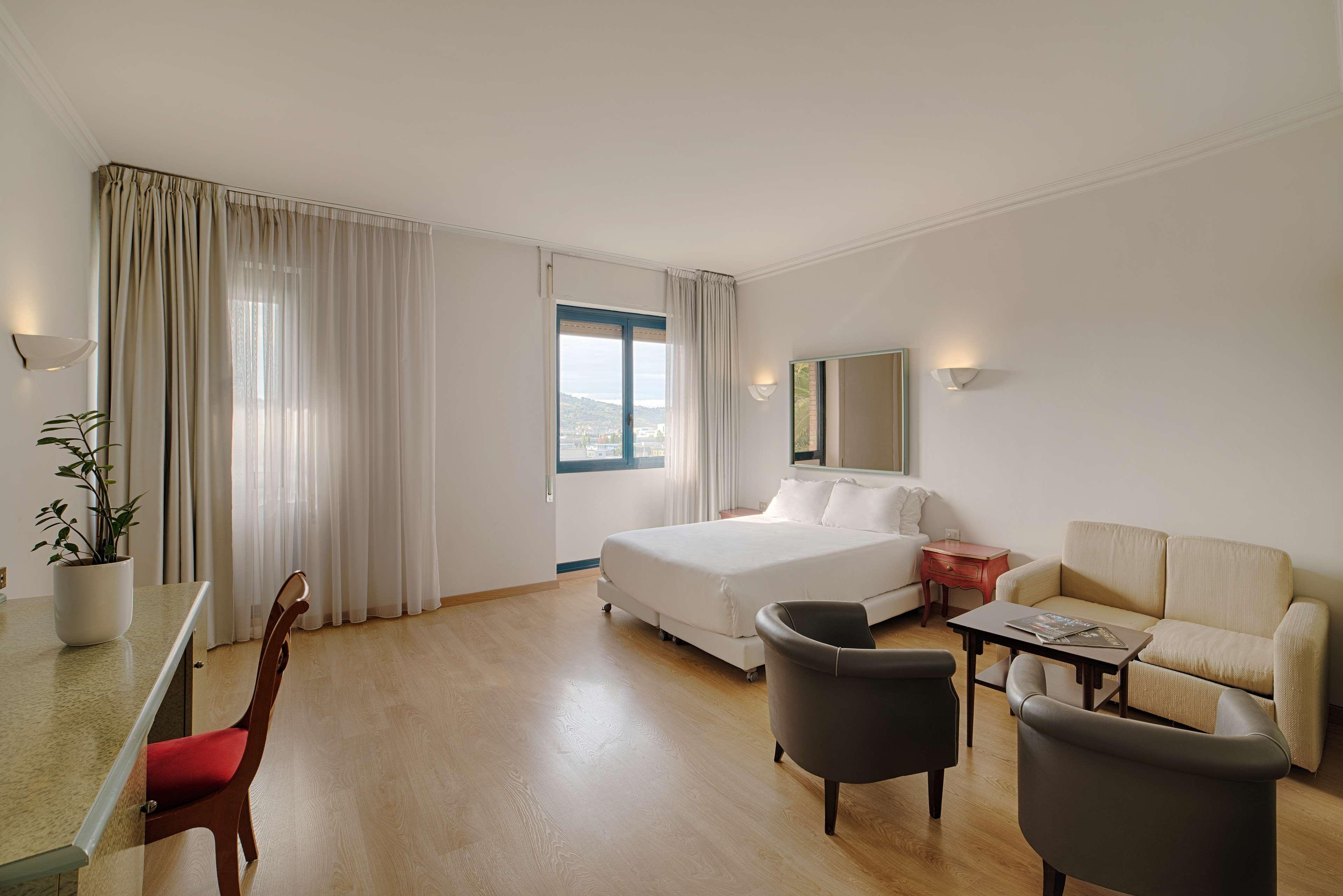 Hotel Nh Ancona Esterno foto