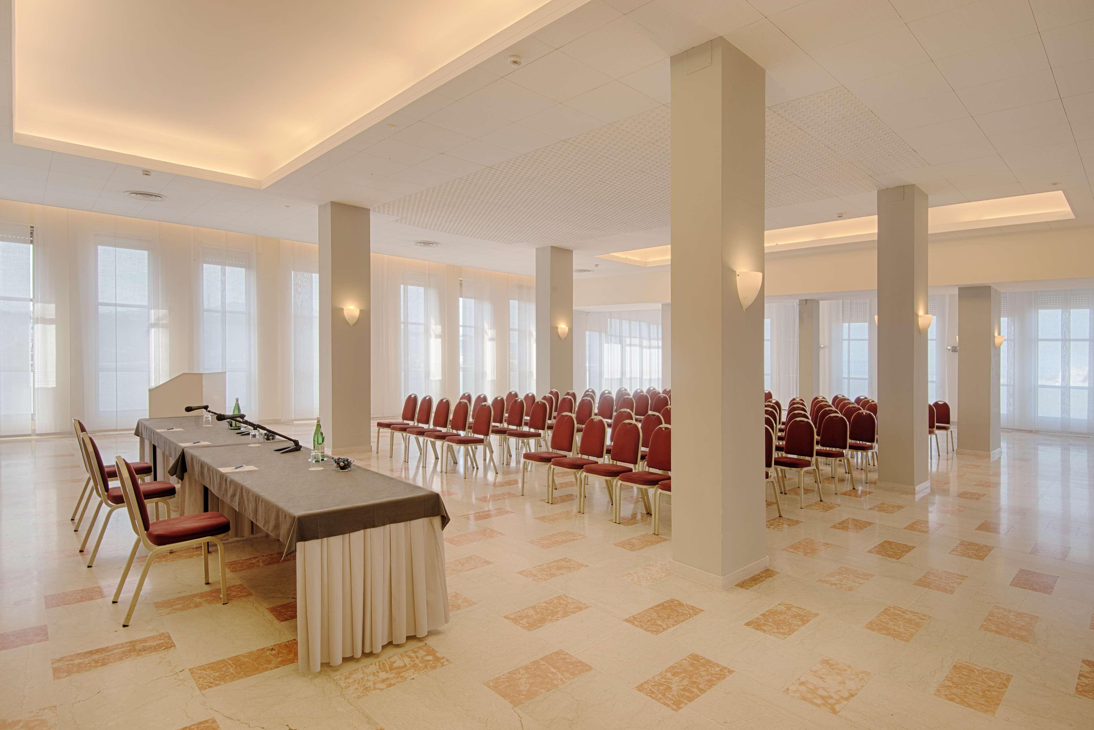 Hotel Nh Ancona Esterno foto