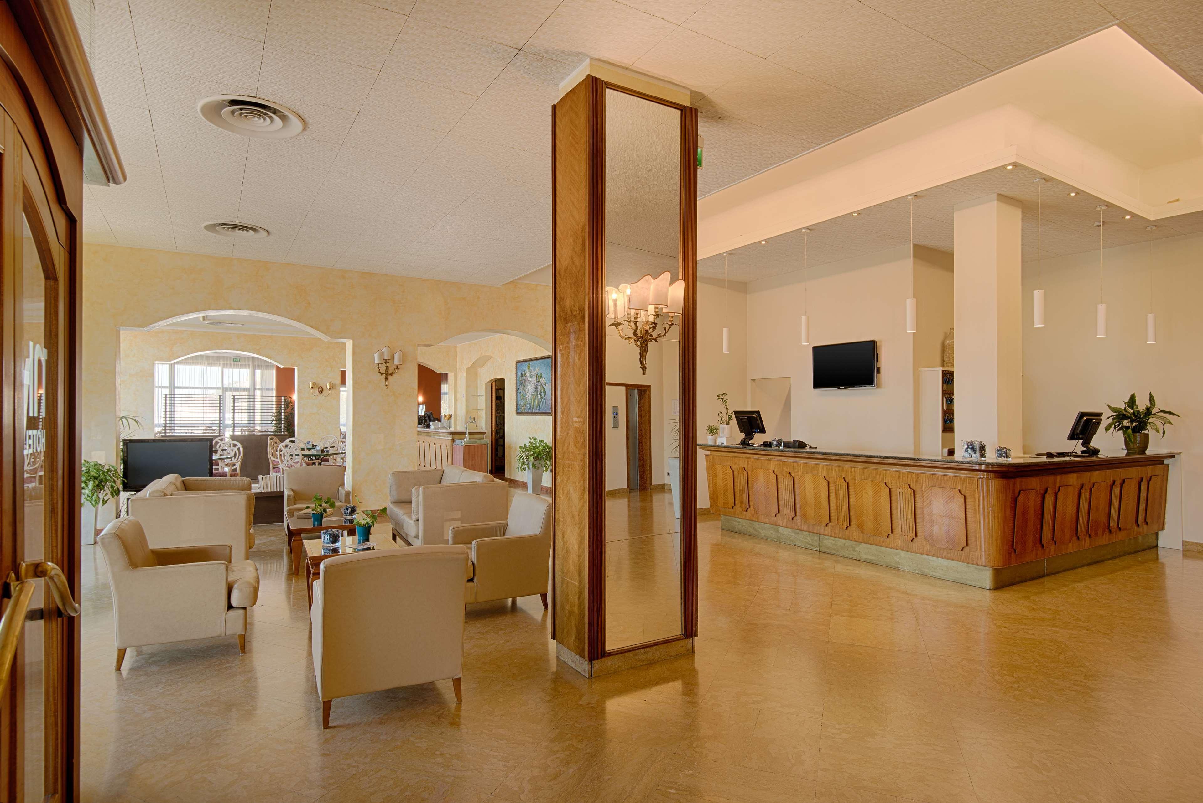 Hotel Nh Ancona Esterno foto