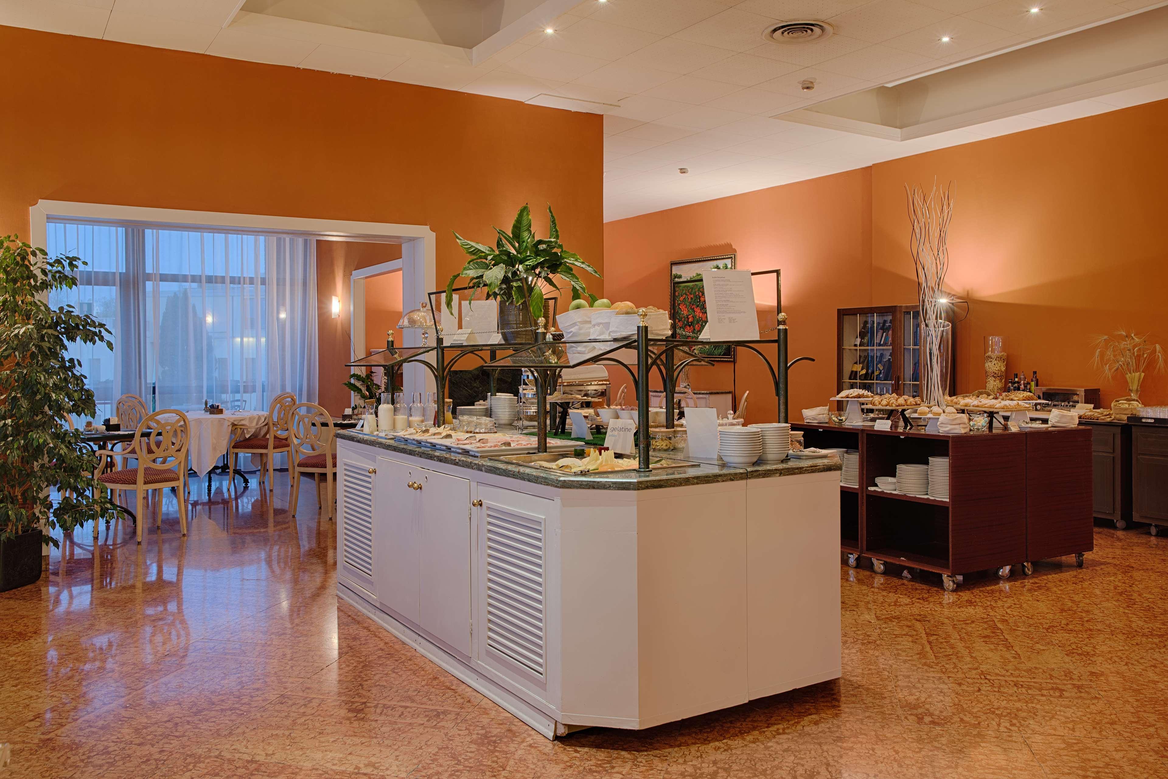 Hotel Nh Ancona Esterno foto