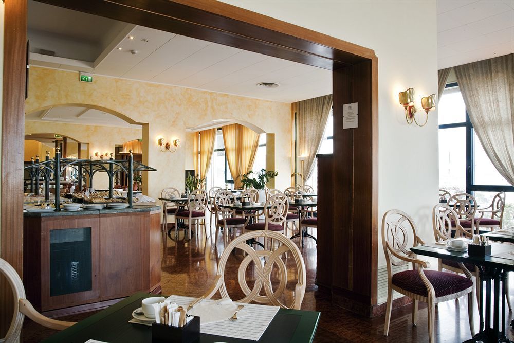 Hotel Nh Ancona Esterno foto